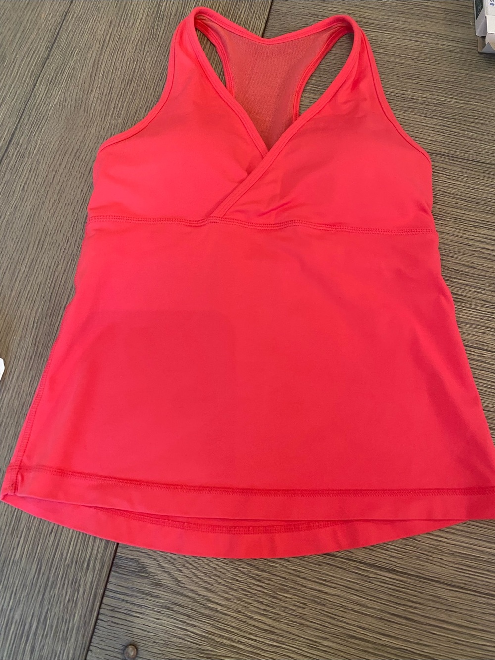 Lululemon Athletica Coral Pink Tank Top built in bra - no pulling